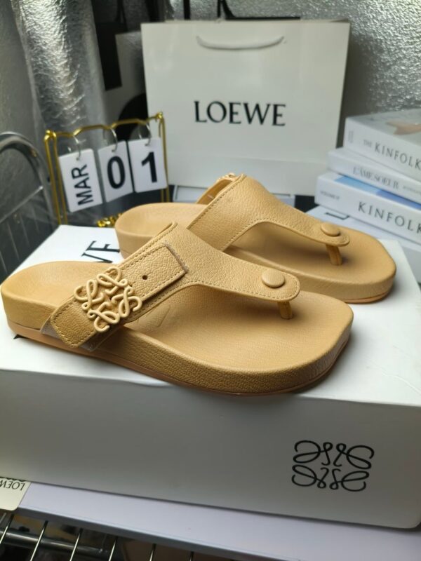 Sandalias Loewe de cuero réplica perfecta - Imagen 3