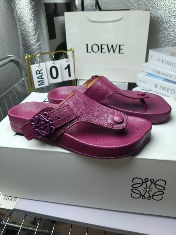 Sandalias Loewe de cuero réplica perfecta - Imagen 2