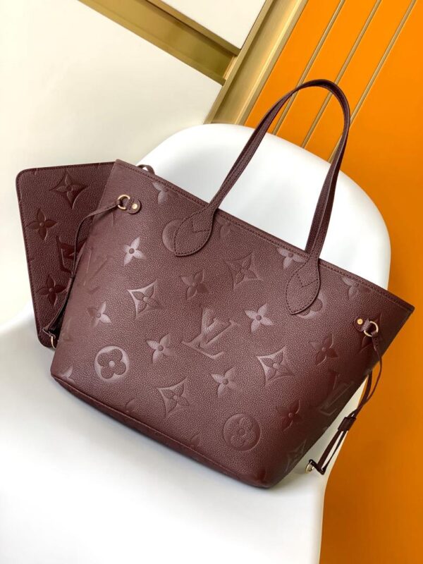 Bolso réplica Neverfull rojo de piel