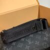 b22a167c-eba6-4279-a97b-a373b67d1452 Bolso messenger Lv réplica