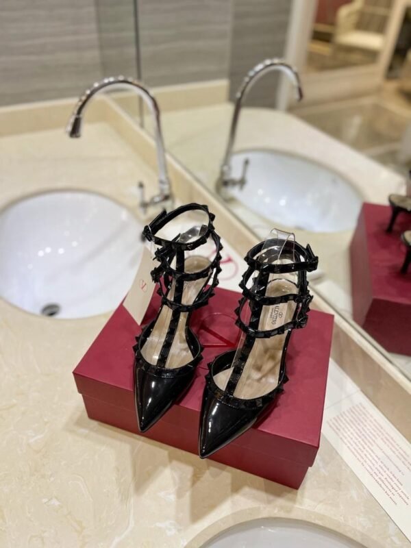 Valentino rockstud replica