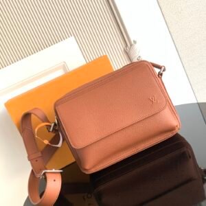 Bolso messenger boarding LV