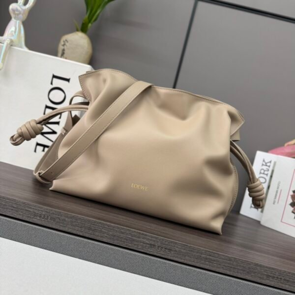 Flamenco Loewe réplica