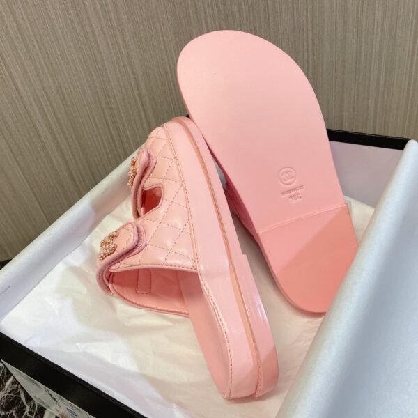 IMG_1025 Sandalias Chanel de cuero