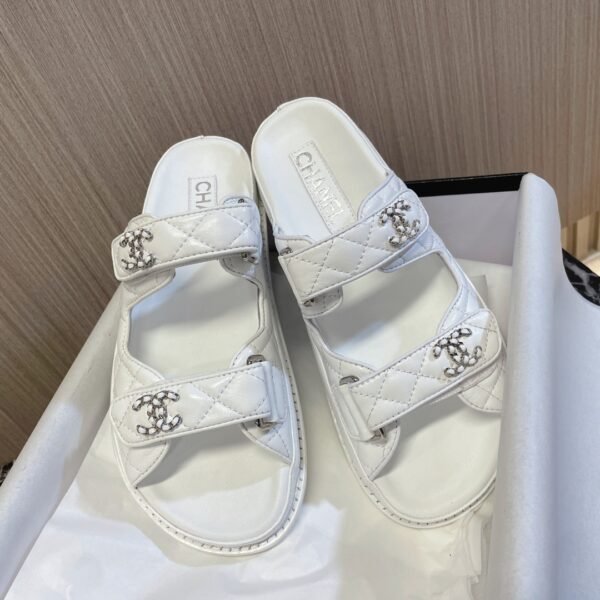 IMG_1032 Sandalias Chanel de cuero