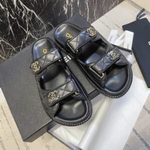 Sandalias Chanel de cuero