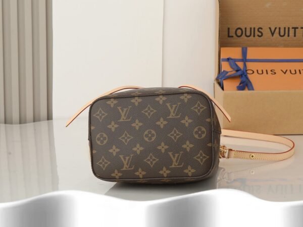 5f74f850-9f11-404d-996b-dac131bd8f0d Bolso Néo Noé Lv réplica